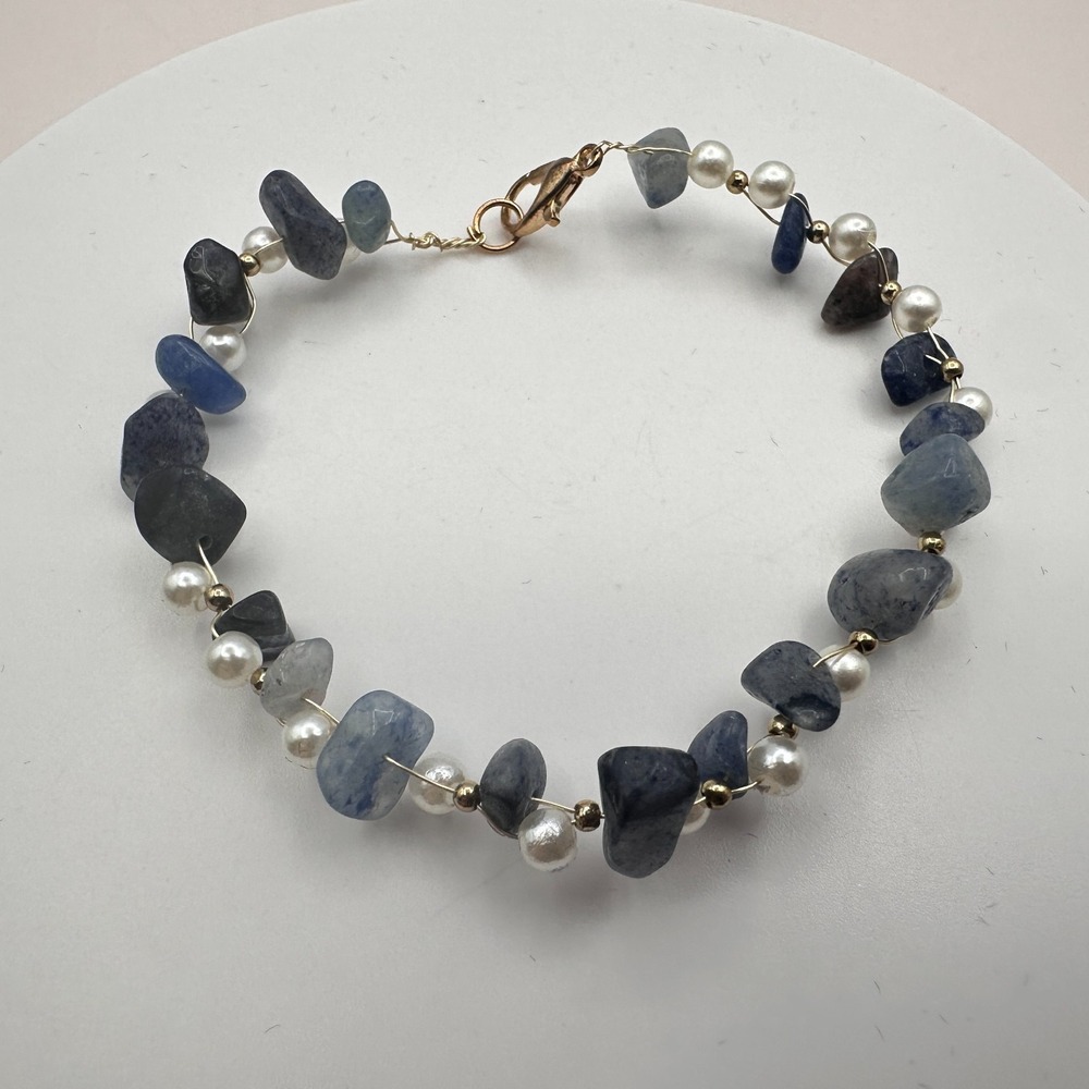 Vintage 90s Blue Sodalite Chip Faux Pearl Beaded Bracelet Statement Jewelry